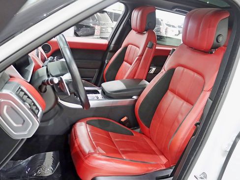 Used 2020 Land Rover Range Rover Sport HSE Dynamic image 28