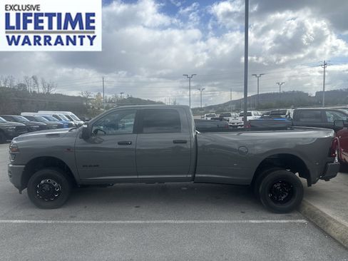 New 2026 RAM 3500 Big Horn AWD/4WD image 1
