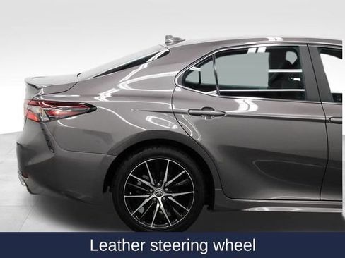 Used 2024 Toyota Camry SE image 19