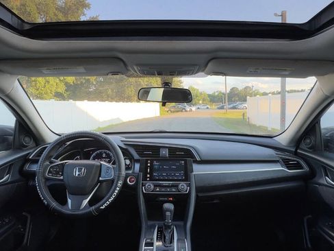 Used 2016 Honda Civic EX image 9