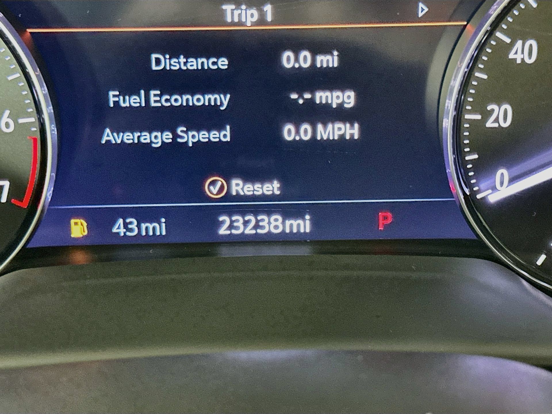 Used 2022 Buick Envision Essence w/ Sport Touring Package FWD image 13