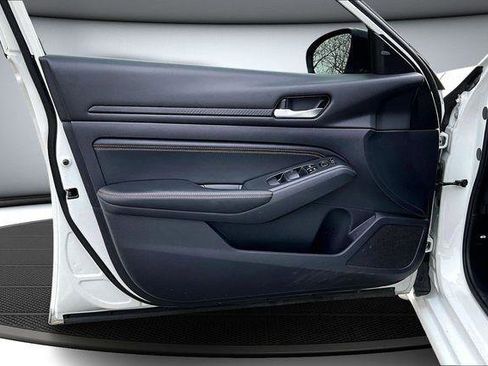 Used 2020 Nissan Altima 2.5 SR image 21