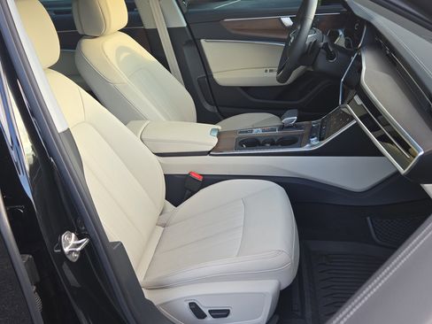 Used 2025 Audi A6 2.0T Premium image 17