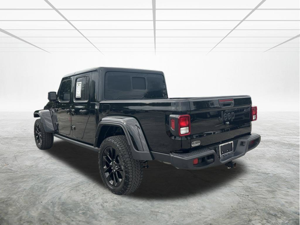 Used 2025 Jeep Gladiator Sport AWD/4WD image 6