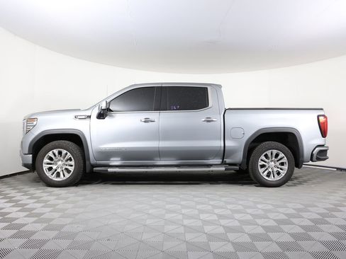 Used 2024 GMC Sierra 1500 Denali w/ Technology Package AWD/4WD image 4