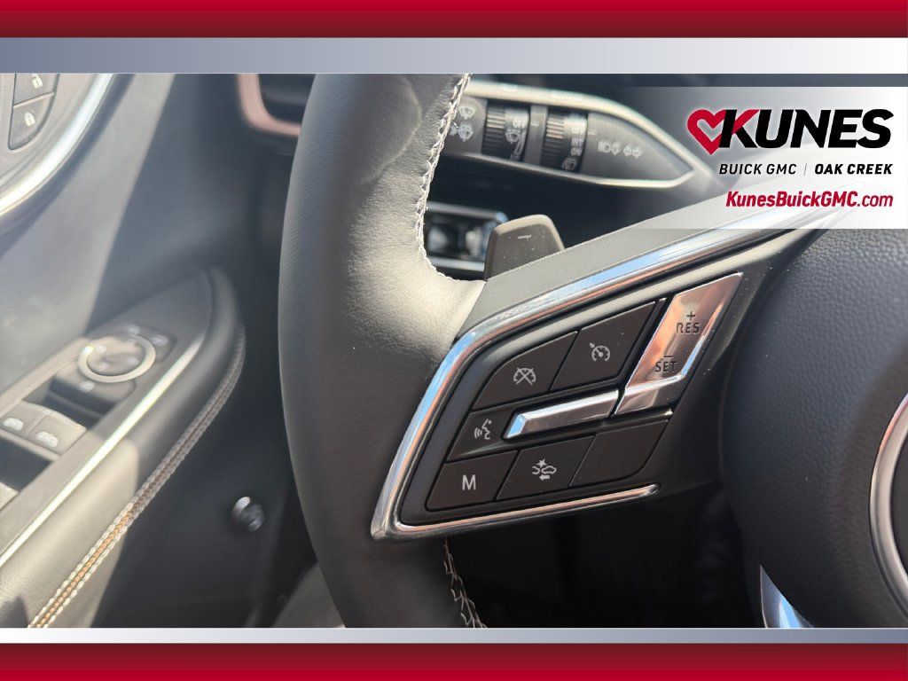 Used 2024 Buick Envision Preferred AWD/4WD image 17