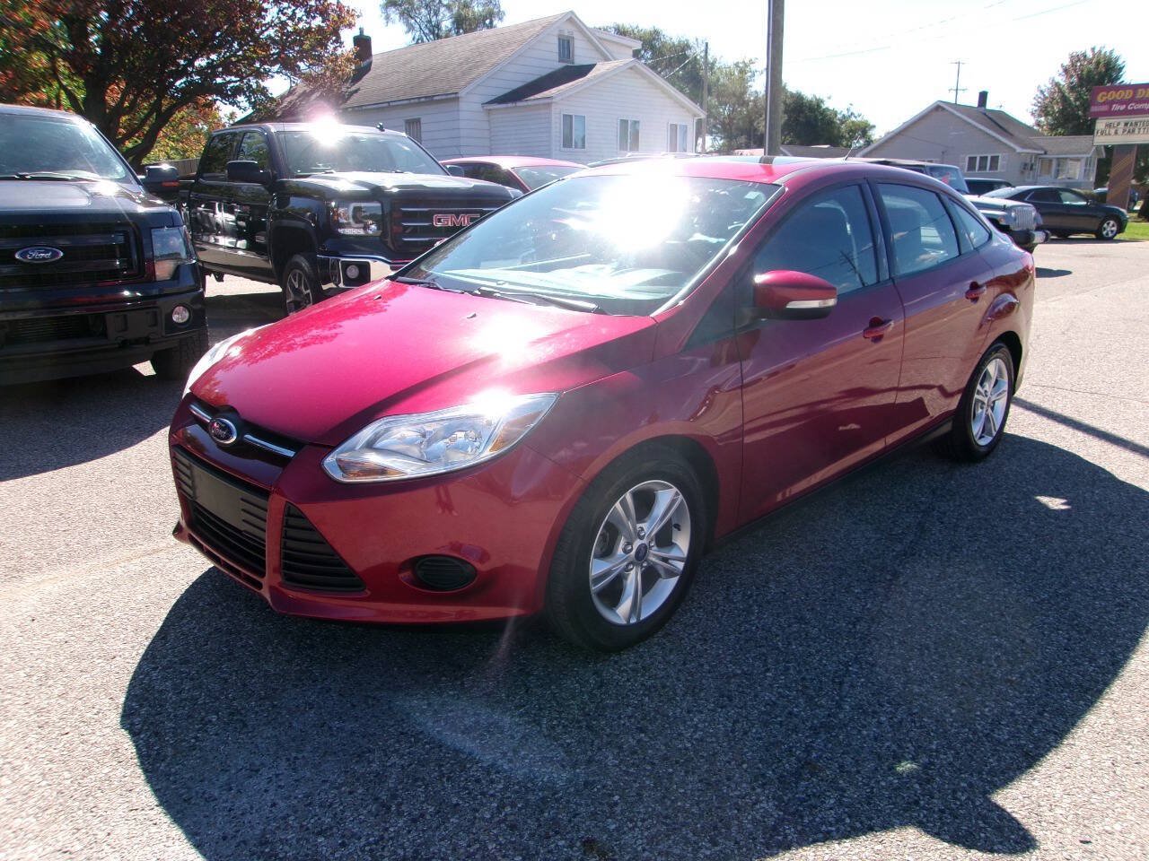Used 2014 Ford Focus SE FWD image 1