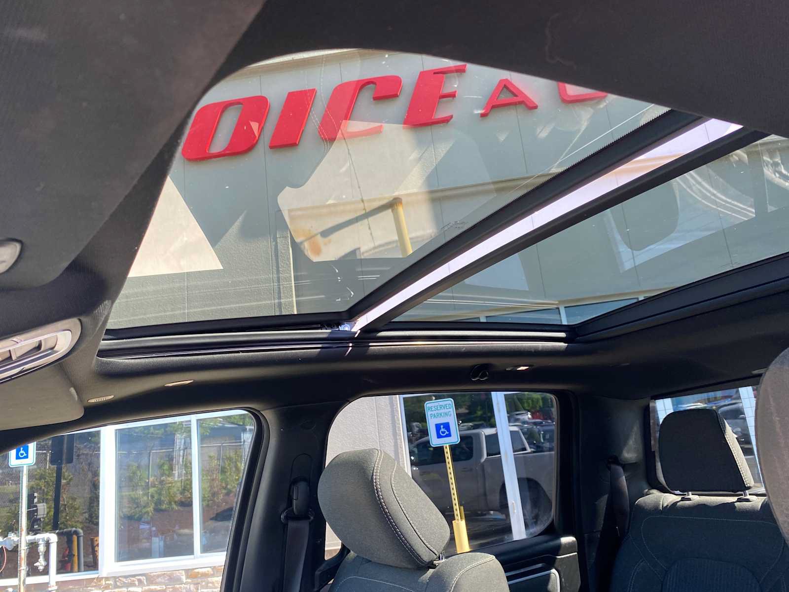 Used 2020 RAM 1500 Big Horn AWD/4WD image 22