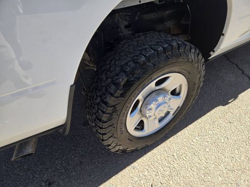 Used 2022 RAM 2500 Tradesman w/ Safety Group AWD/4WD image 10