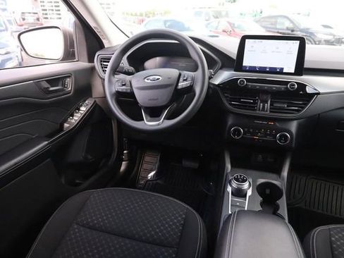 Certified 2025 Ford Escape Active AWD/4WD image 21