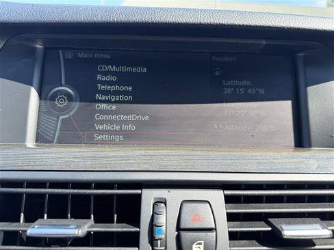 Used 2012 BMW 550i xDrive Sedan AWD/4WD image 24