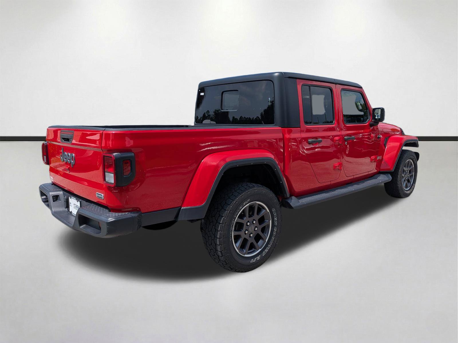 Used 2022 Jeep Gladiator Overland w/ Cold Weather Group AWD/4WD image 4