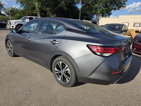 Used 2021 Nissan Sentra SV FWD image 28