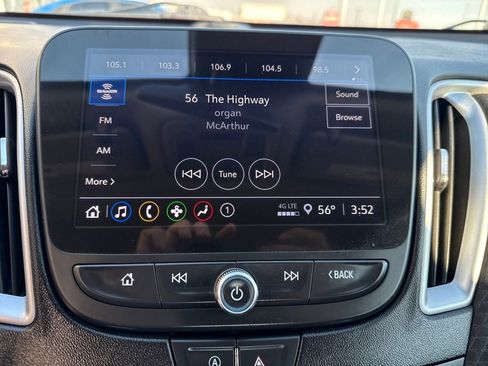 Used 2024 Chevrolet Malibu LT image 20