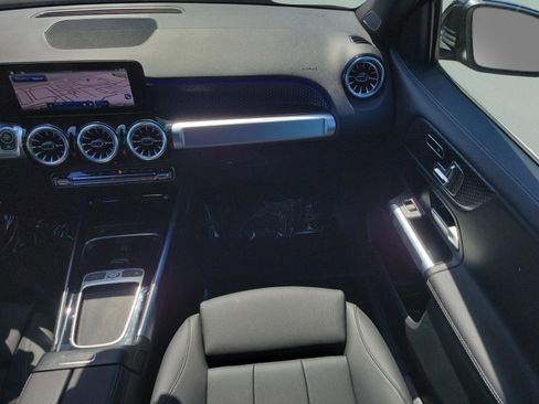 Certified 2025 Mercedes-Benz GLB 250 image 15
