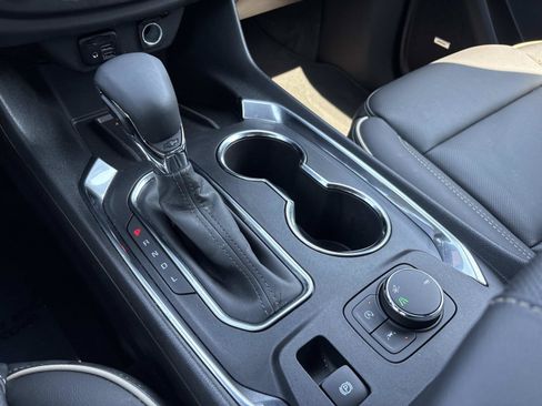 Used 2023 Chevrolet Traverse Premier w/ Redline Edition FWD image 27