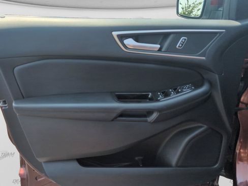 Used 2016 Ford Edge SEL w/ Equipment Group 201A AWD/4WD image 10