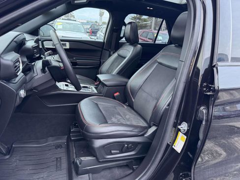 Certified 2022 Ford Explorer ST-Line w/ Class IV Trailer Tow Package image 13