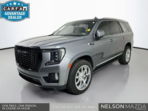 Used 2021 GMC Yukon Denali w/ Denali Premium Package AWD/4WD image 1