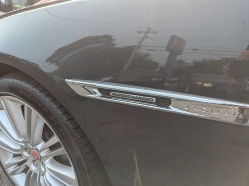 Used 2017 Jaguar XJ L Supercharged RWD image 62