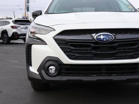 Certified 2025 Subaru Outback Premium w/ Popular Package #1A image 9