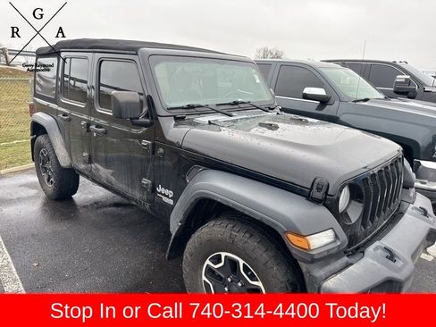Used 2018 Jeep Wrangler Unlimited Sport S AWD/4WD image 3