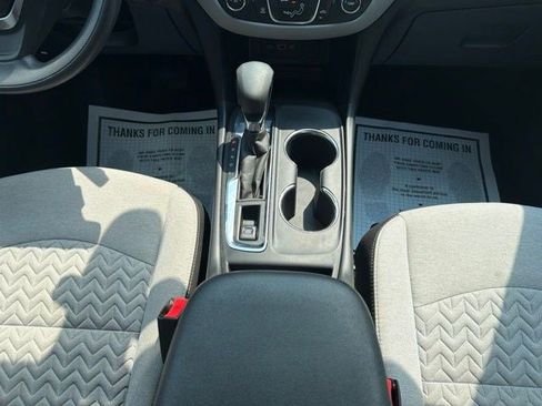 Used 2024 Chevrolet Equinox LS FWD image 23