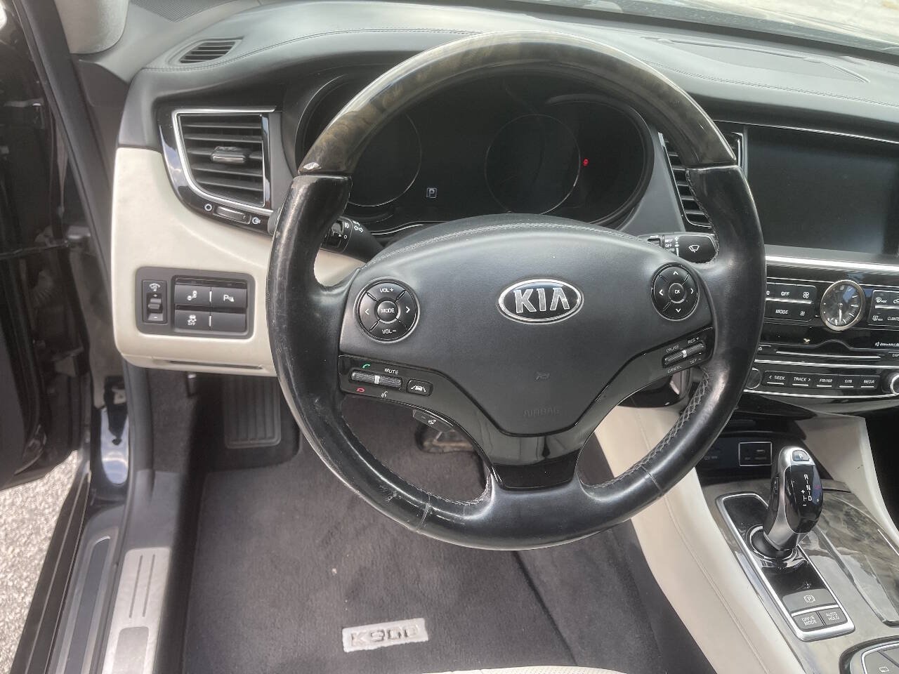 Used 2015 Kia K900 Luxury RWD image 13