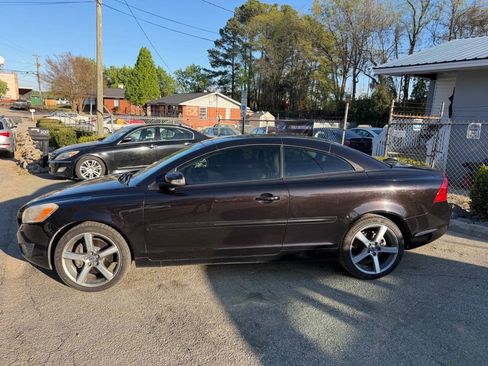 Used 2012 Volvo C70 T5 FWD image 3
