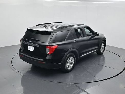 Used 2021 Ford Explorer XLT RWD image 41