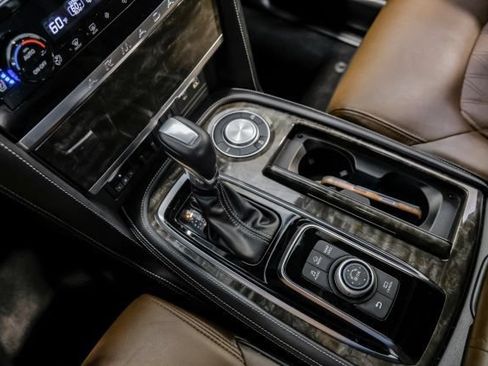 Used 2023 Nissan Armada Platinum w/ Captain's Chairs Package RWD image 29