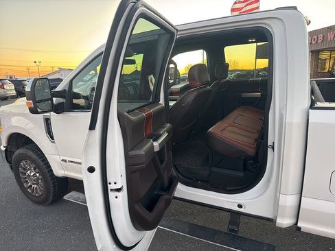 Used 2021 Ford F250 King Ranch w/ King Ranch Ultimate Package image 18