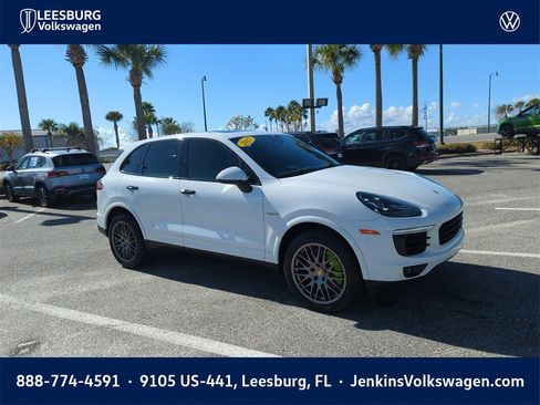 Used 2017 Porsche Cayenne S Platinum image 1