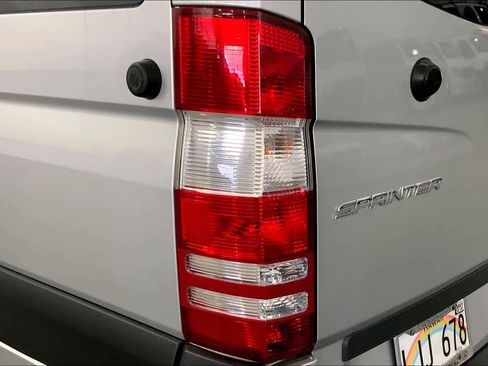 Used 2017 Mercedes-Benz Sprinter 2500 image 29