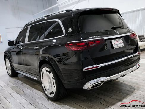 Used 2024 Mercedes-Benz Maybach GLS 600 4MATIC image 18