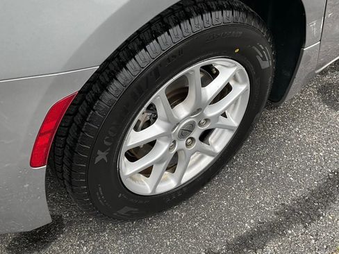 Used 2021 Chrysler Voyager Lxi image 11