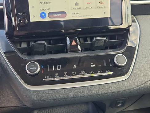 Used 2025 Toyota Corolla LE FWD image 18