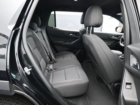 Used 2026 Chevrolet Equinox LT FWD image 33