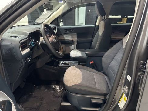 Used 2024 Ford Maverick XLT image 11