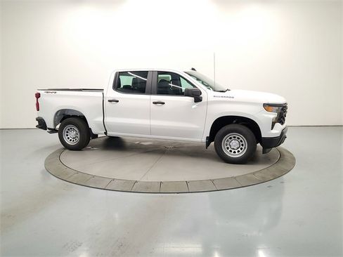 New 2026 Chevrolet Silverado 1500 W/T image 8