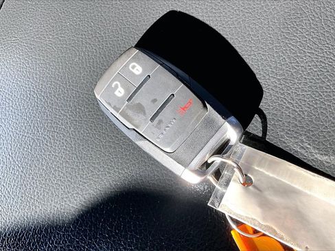 Used 2024 RAM 2500 Big Horn w/ Sport Appearance Package image 12