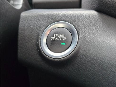 Used 2022 GMC Terrain SLT w/ Infotainment Package II image 28