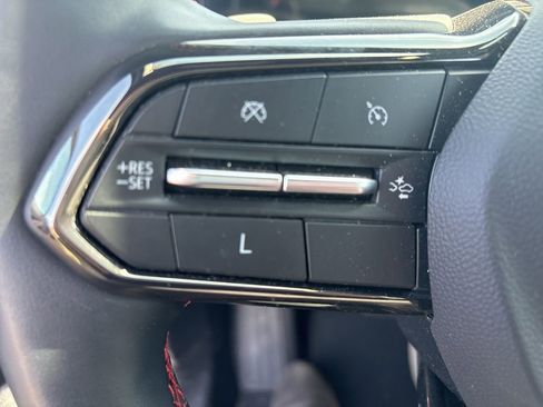 Certified 2025 Chevrolet Equinox RS FWD image 21