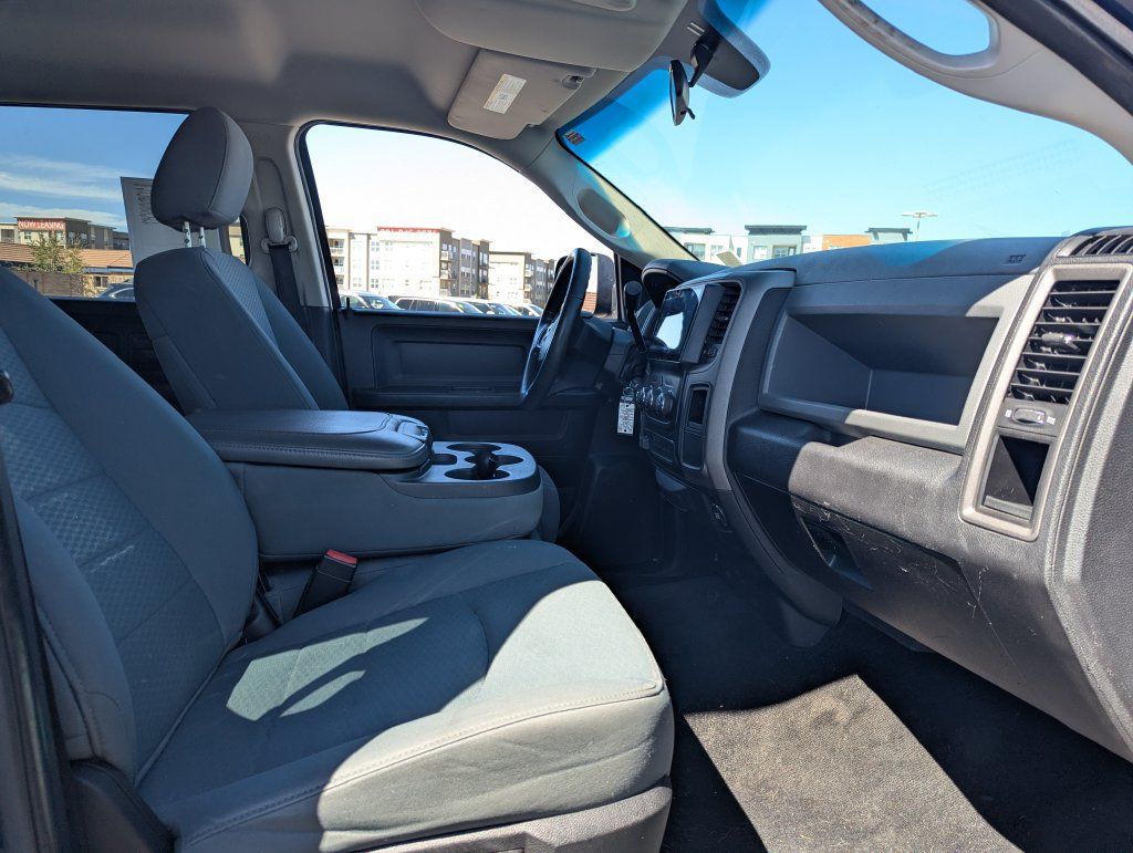 Used 2013 RAM 1500 ST w/ SXT Appearance Group AWD/4WD image 28
