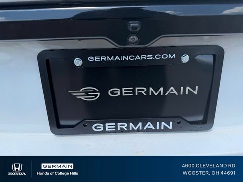 Used 2024 Jeep Wagoneer L Series II w/ Flexible Seating Group AWD/4WD image 8