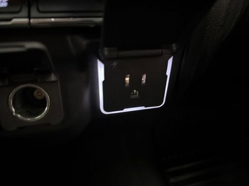 Used 2023 Chevrolet Silverado 1500 Custom image 51