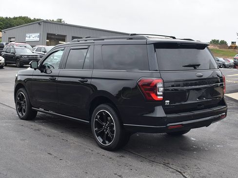 Used 2023 Ford Expedition Max Limited AWD/4WD image 2