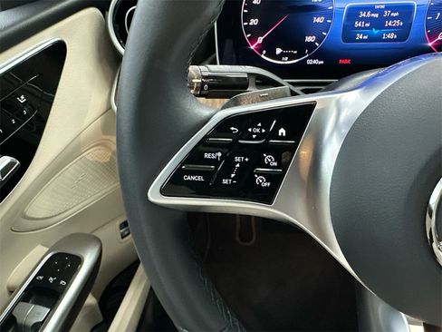 Used 2024 Mercedes-Benz C 300 Sedan image 25