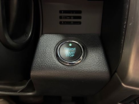 Used 2022 Ford F250 Platinum AWD/4WD image 26