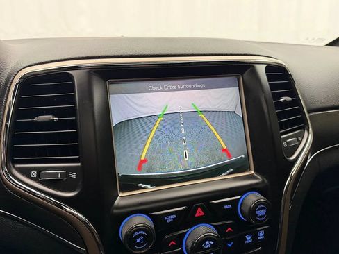 Used 2017 Jeep Grand Cherokee Limited AWD/4WD image 21